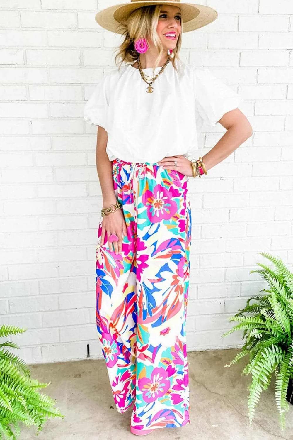 Chic printed wide-leg pants