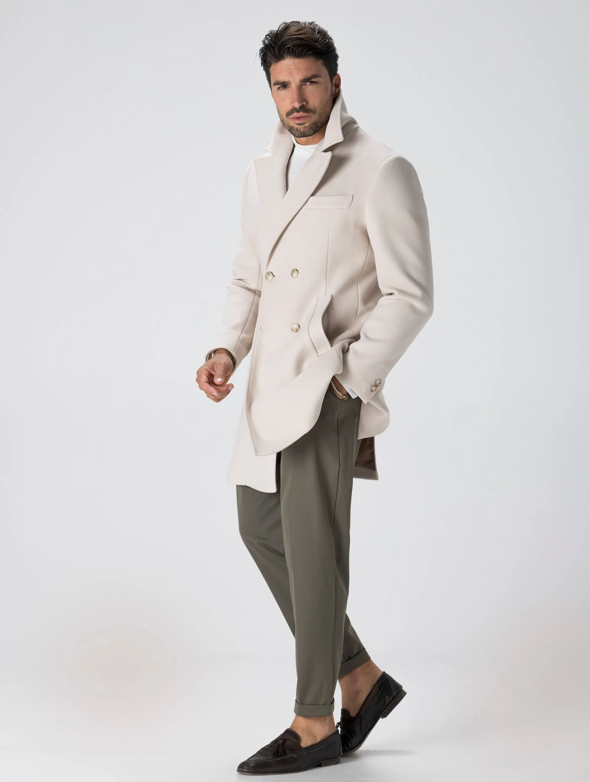 HUGO DOUBLE BREASTED COAT IN KASHA