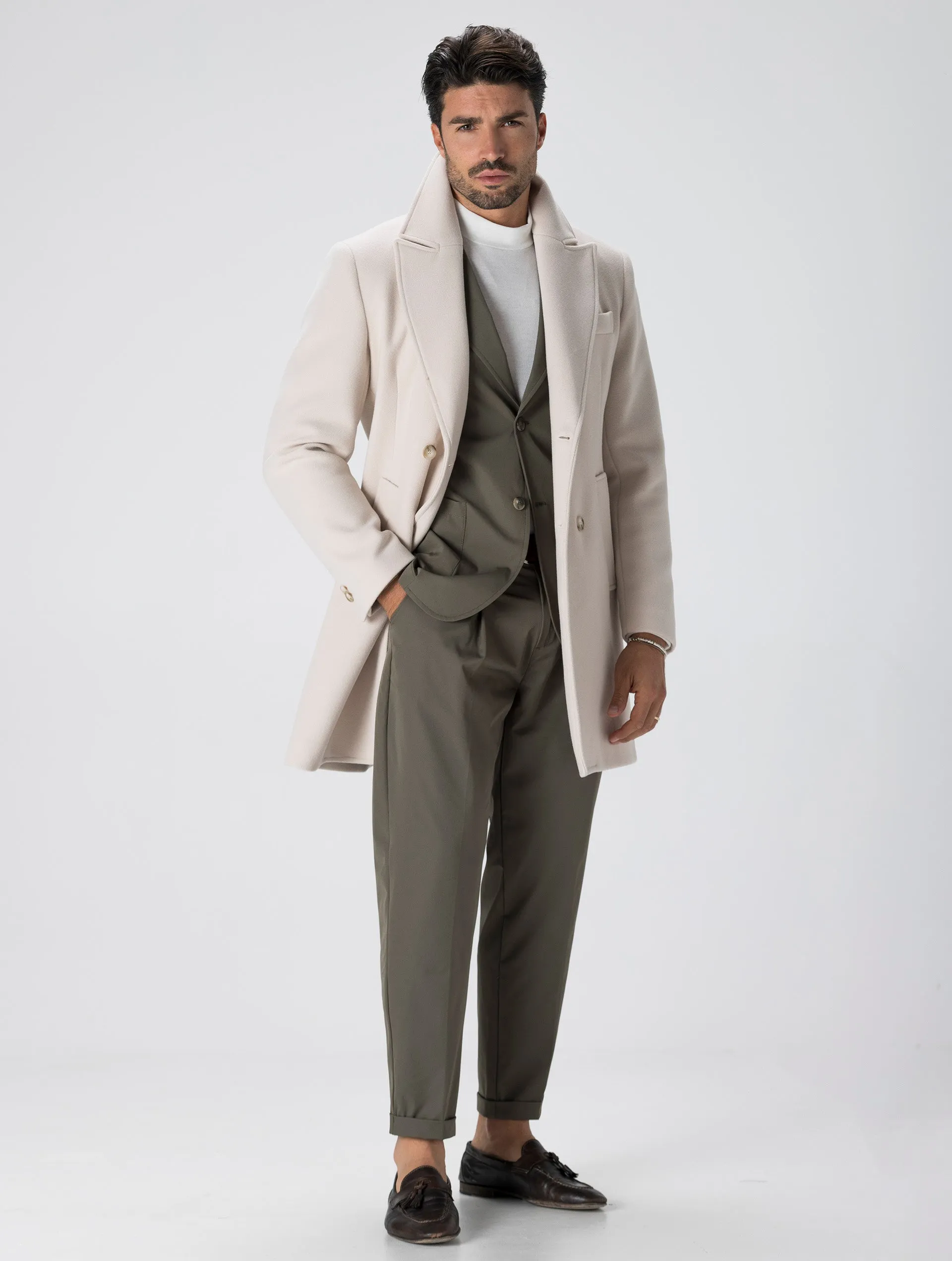 HUGO DOUBLE BREASTED COAT IN KASHA